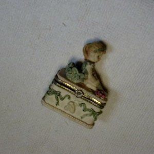 vintage trinket box